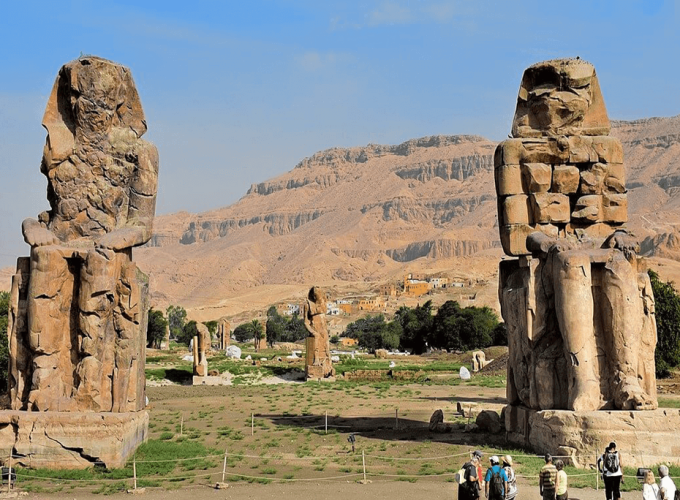 LUXOR OVER DAY