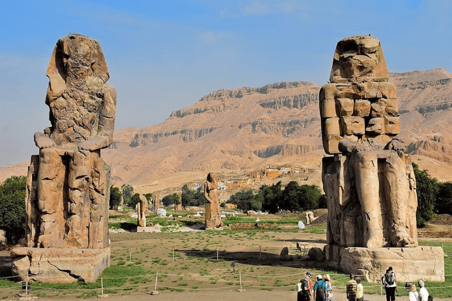 LUXOR OVER DAY